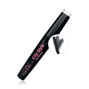 Modeling mascara City Style